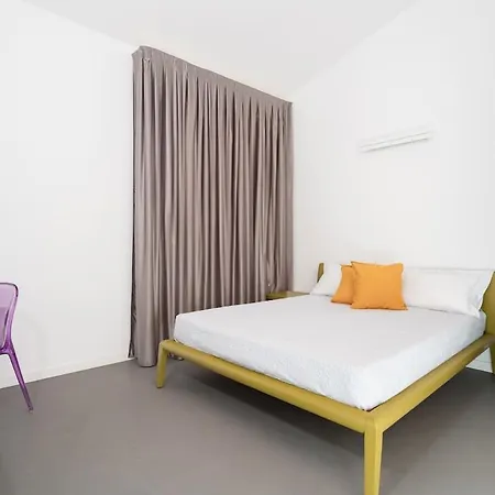 Apartamento Dream Villa Sauna Jacuzzi *